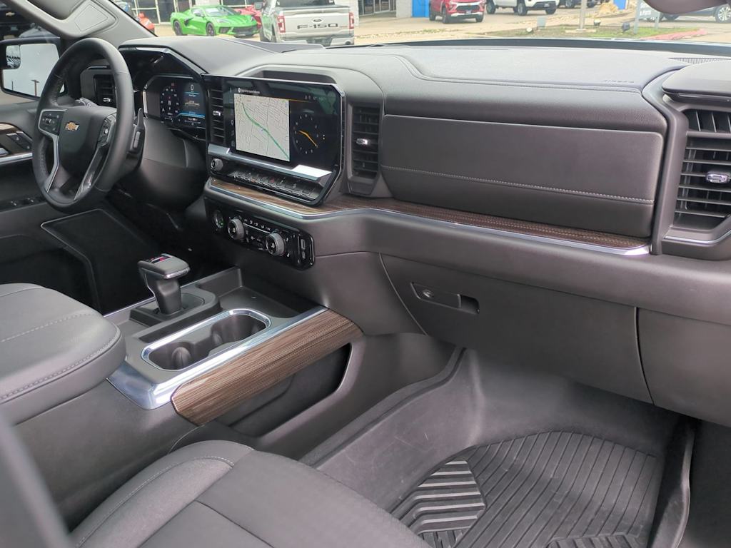 Thumbnail: 2024 Chevrolet Silverado 1500 - 13