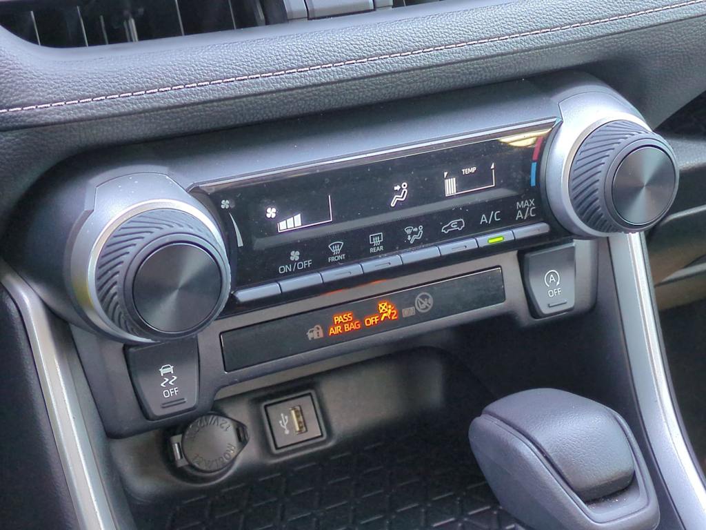 Thumbnail: 2024 Toyota RAV4 - 26