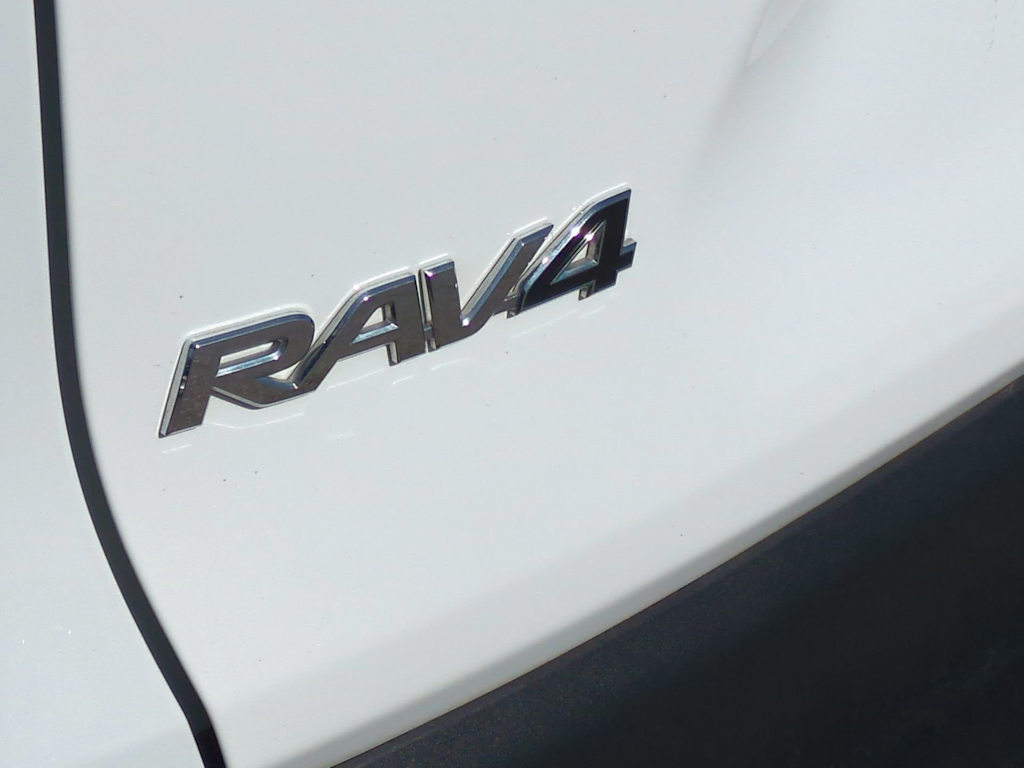 Thumbnail: 2024 Toyota RAV4 - 33