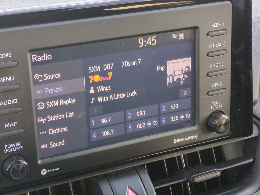 Thumbnail: 2022 Toyota RAV4 - 15