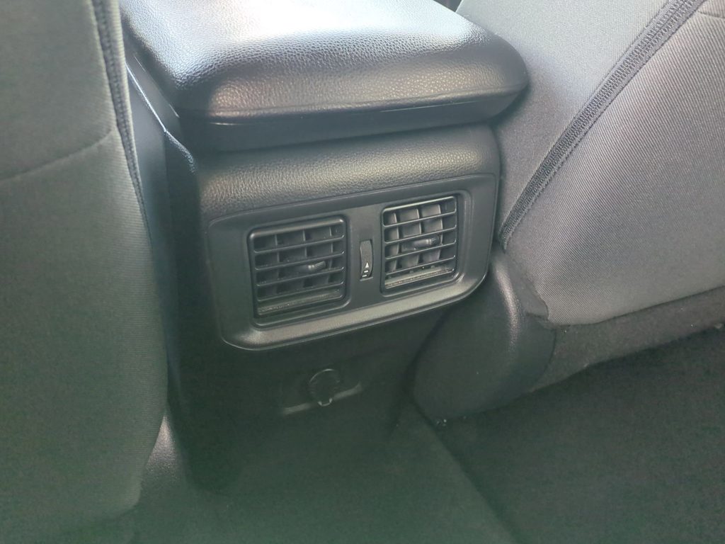 Thumbnail: 2022 Toyota RAV4 - 28