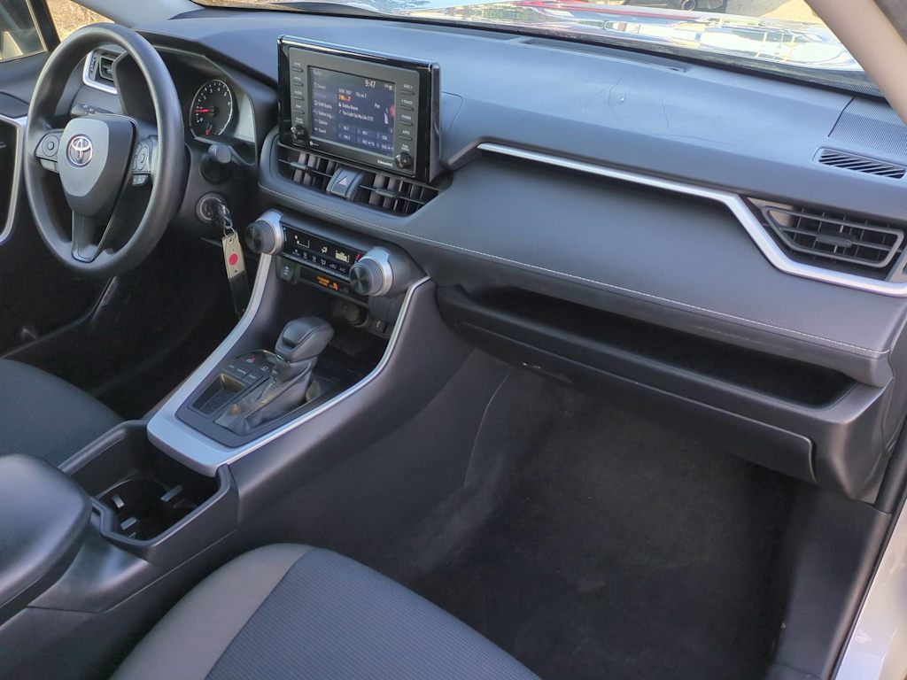 Thumbnail: 2022 Toyota RAV4 - 14