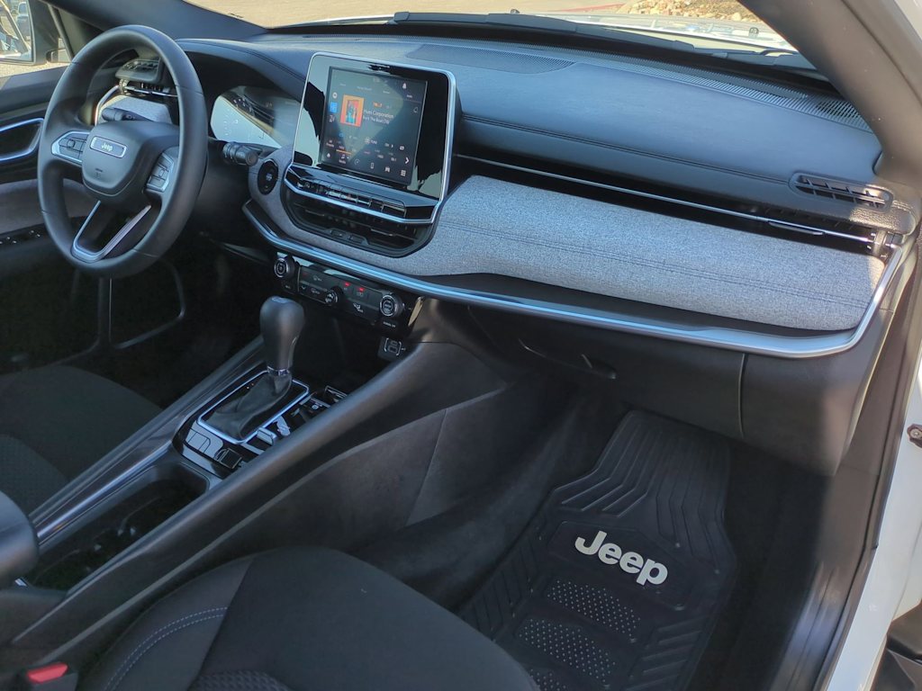 Thumbnail: 2025 Jeep Compass - 15