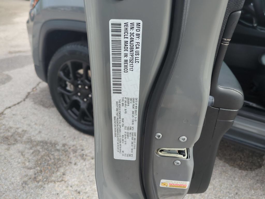 Thumbnail: 2023 Jeep Compass - 16