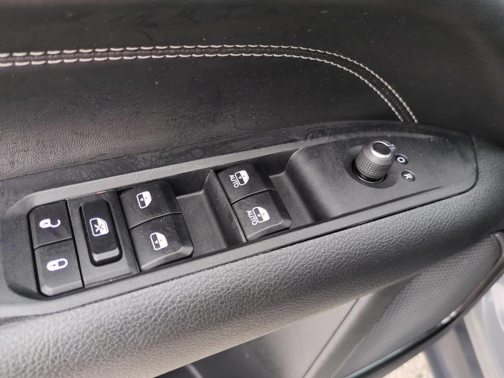 Thumbnail: 2023 Jeep Compass - 28