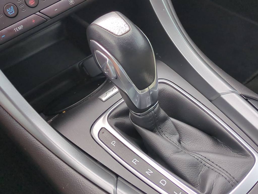 Thumbnail: 2016 Ford Fusion - 15
