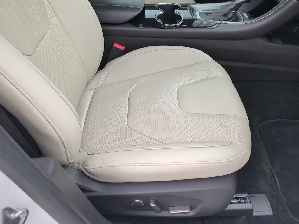 Thumbnail: 2016 Ford Fusion - 12