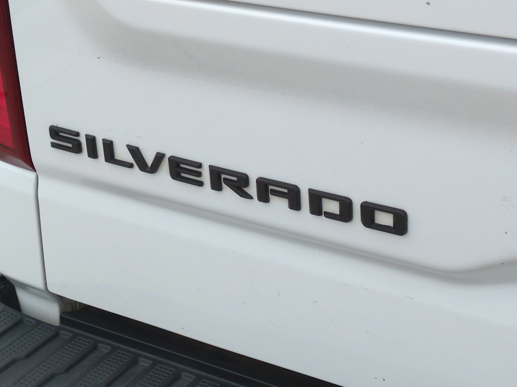 2022 Chevrolet Silverado 1500 Custom 7