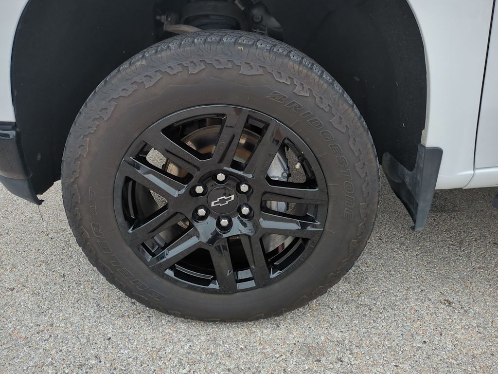 2022 Chevrolet Silverado 1500 Custom 8