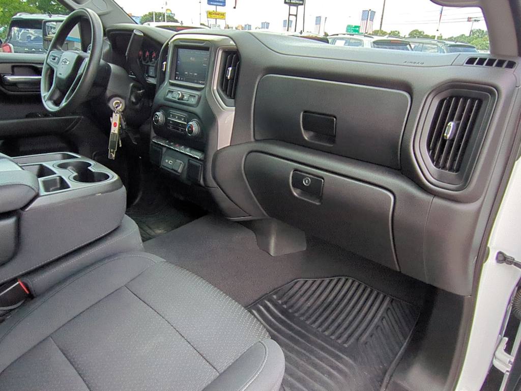 Thumbnail: 2022 Chevrolet Silverado 1500 - 13