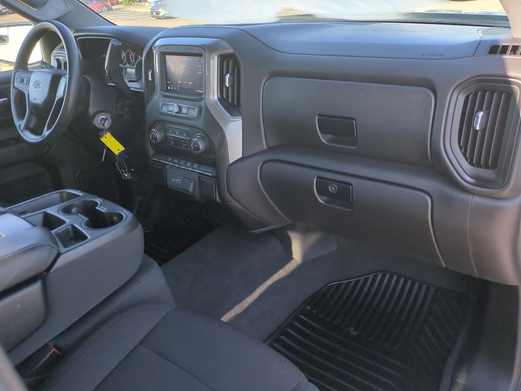 Thumbnail: 2021 Chevrolet Silverado 1500 - 14