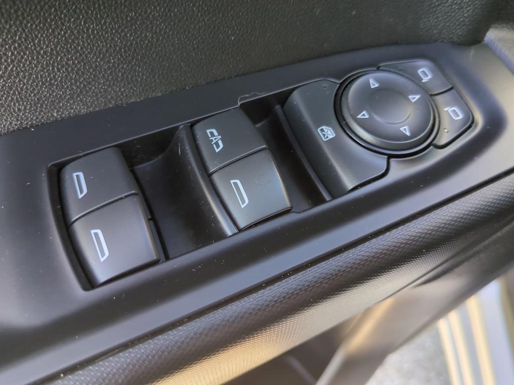 Thumbnail: 2021 Chevrolet Silverado 1500 - 29