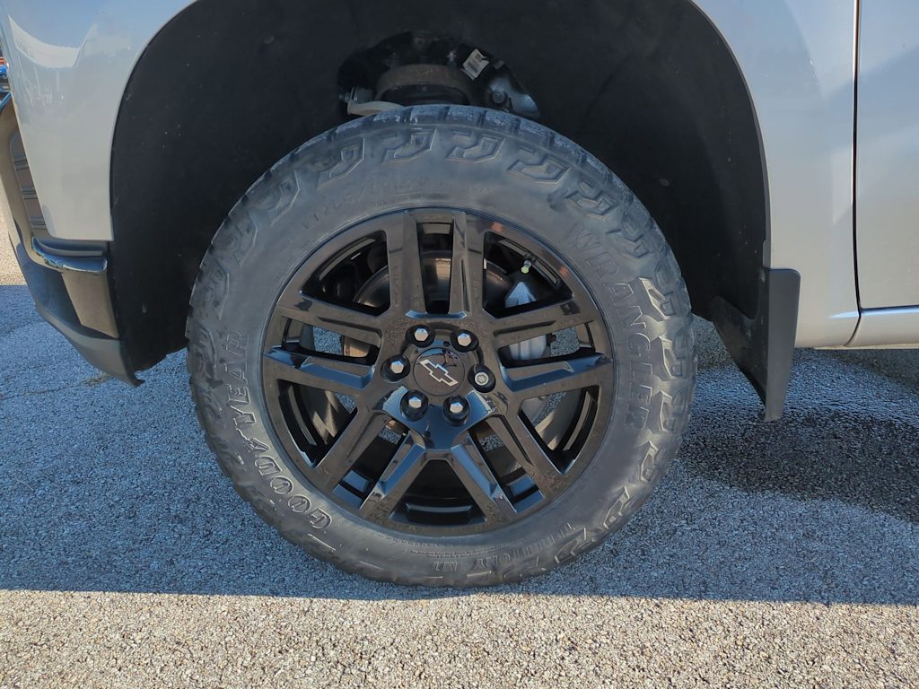 Thumbnail: 2021 Chevrolet Silverado 1500 - 8