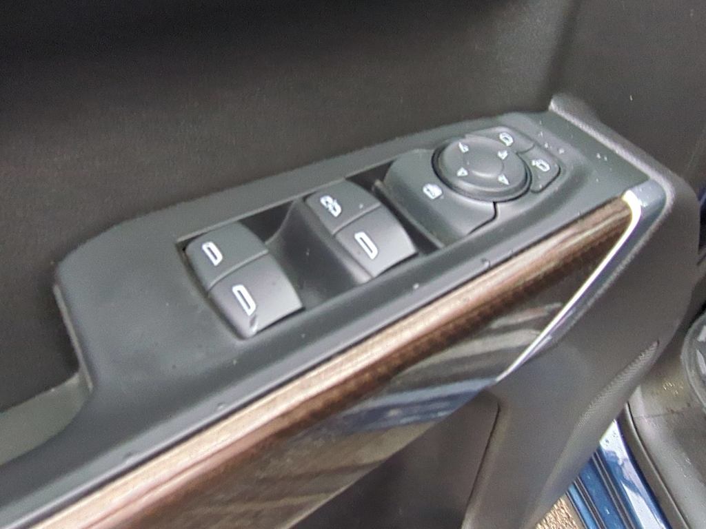 Thumbnail: 2021 Chevrolet Silverado 1500 - 29