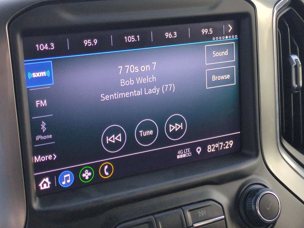 Thumbnail: 2021 Chevrolet Silverado 1500 - 13