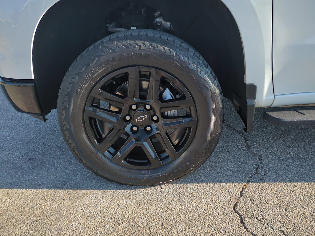 Thumbnail: 2024 Chevrolet Silverado 1500 - 8