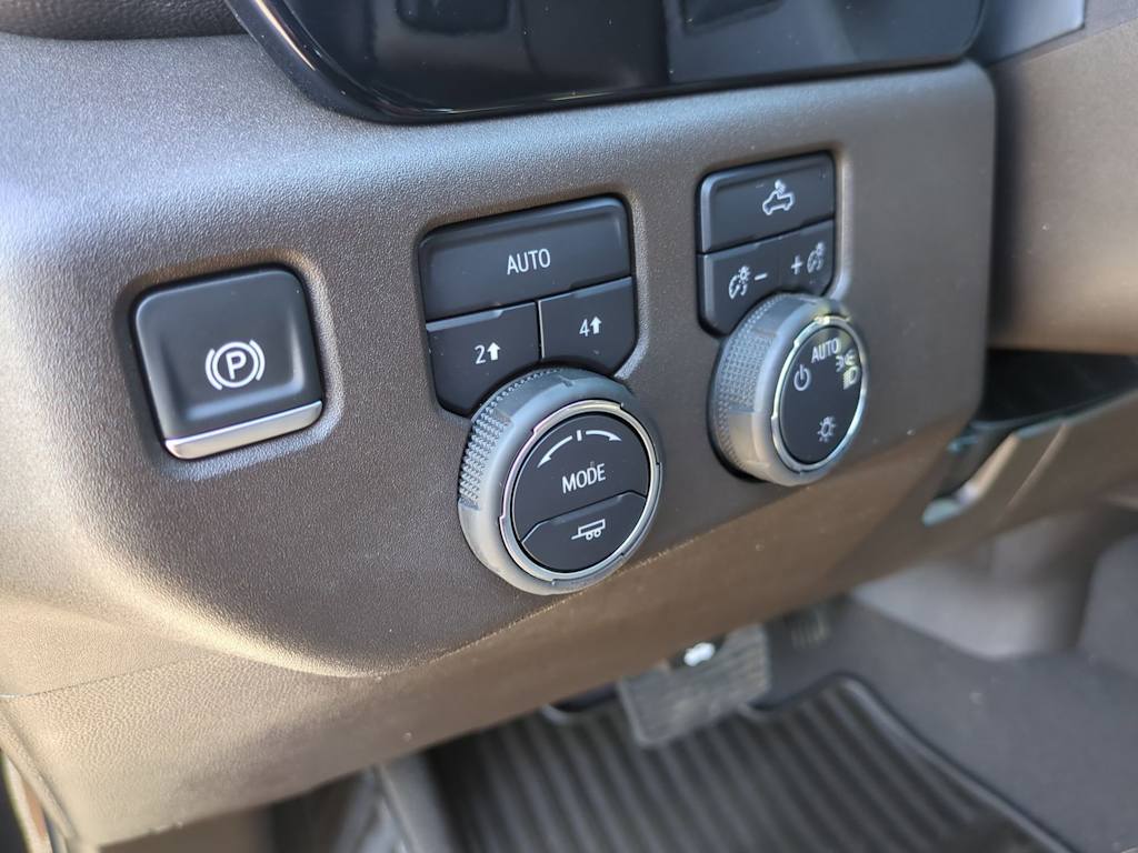 Thumbnail: 2025 Chevrolet Silverado 1500 - 35