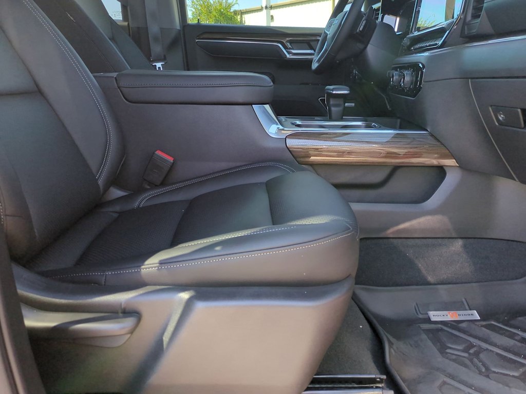 Thumbnail: 2025 Chevrolet Silverado 1500 - 11