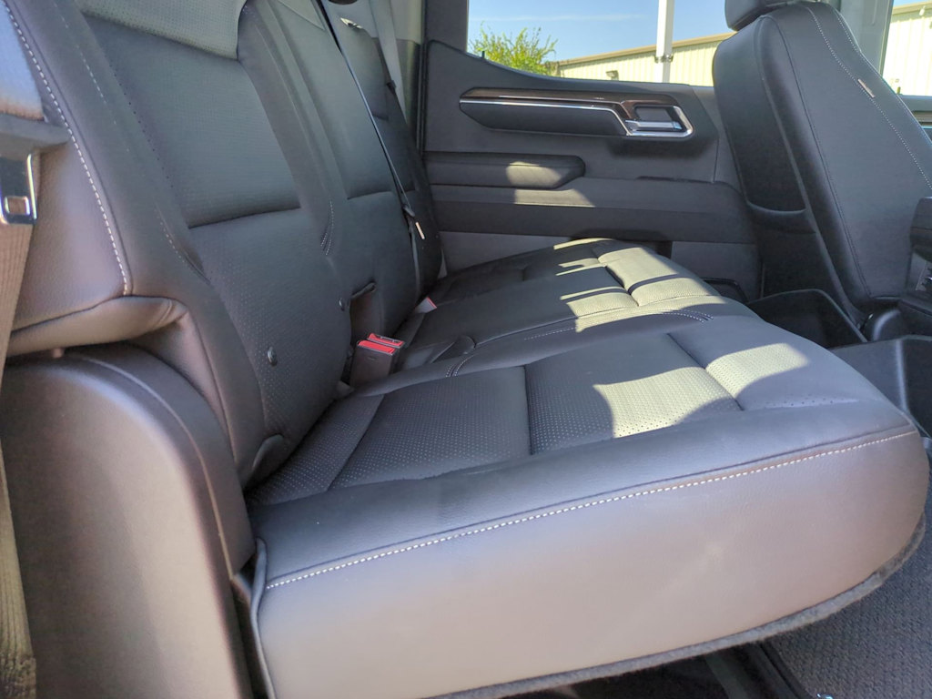 Thumbnail: 2025 Chevrolet Silverado 1500 - 32