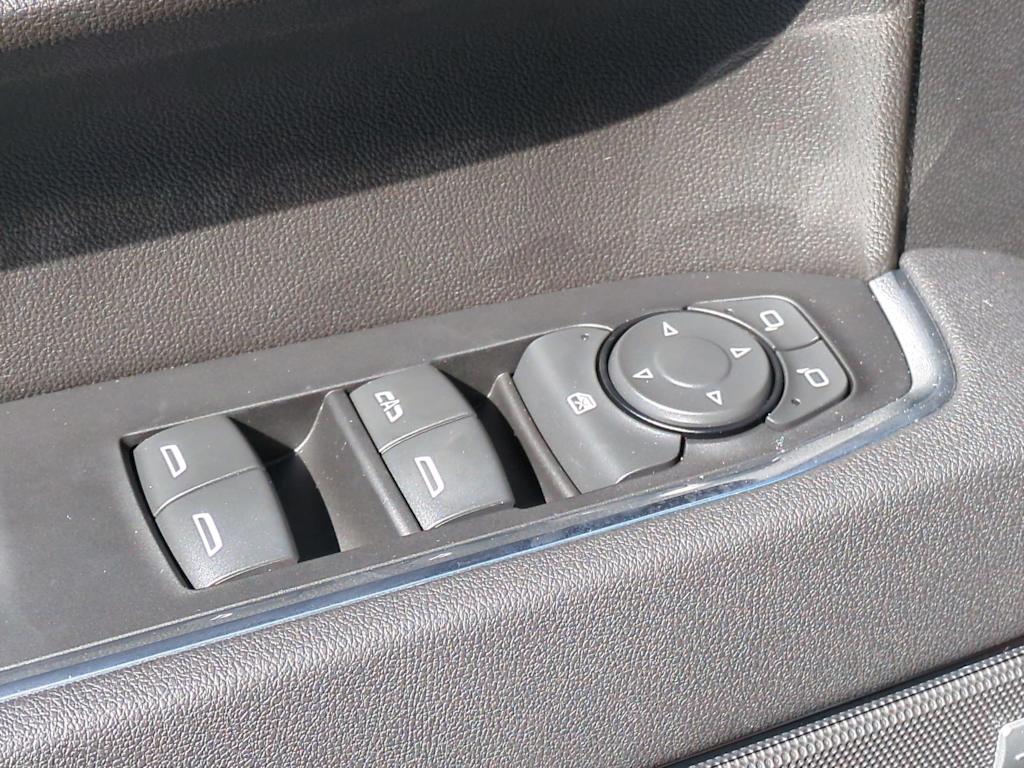 Thumbnail: 2025 Chevrolet Silverado 1500 - 30