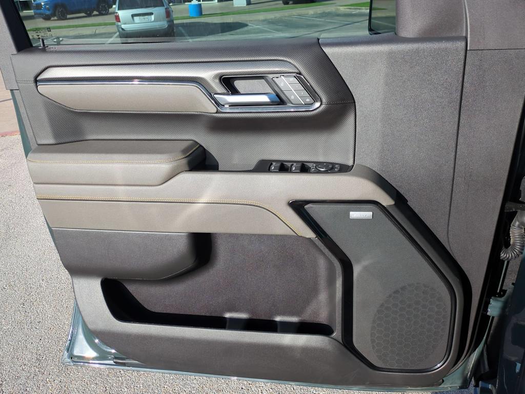 Thumbnail: 2026 Chevrolet Silverado 1500 - 31