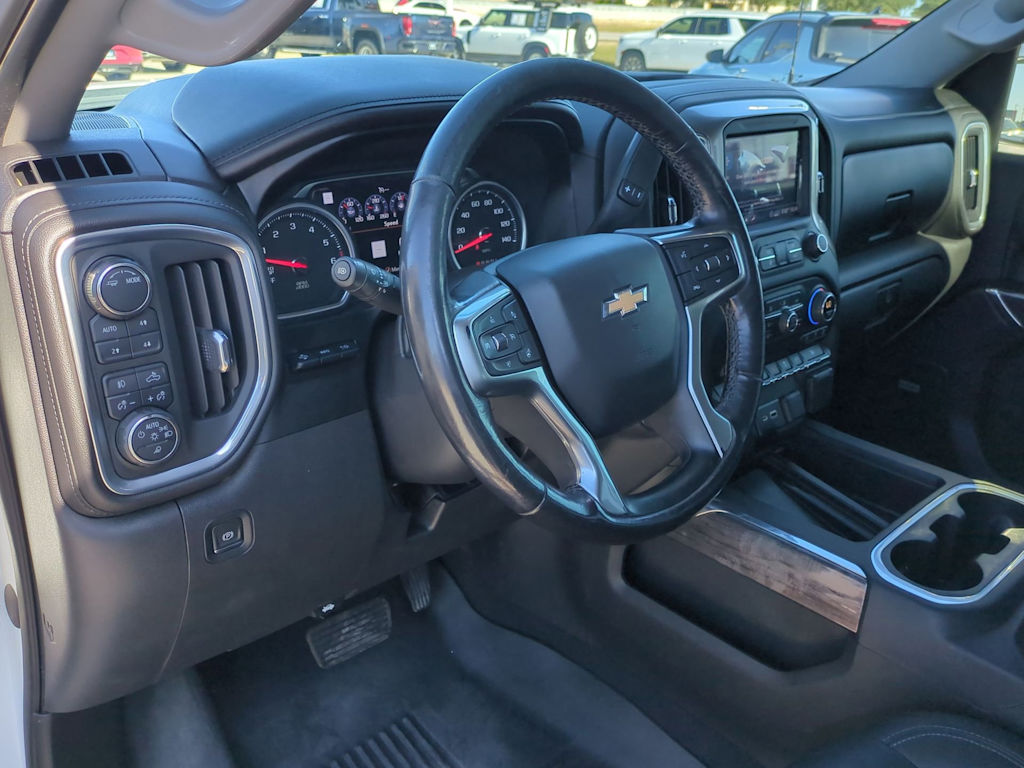 Thumbnail: 2020 Chevrolet Silverado 1500 - 2