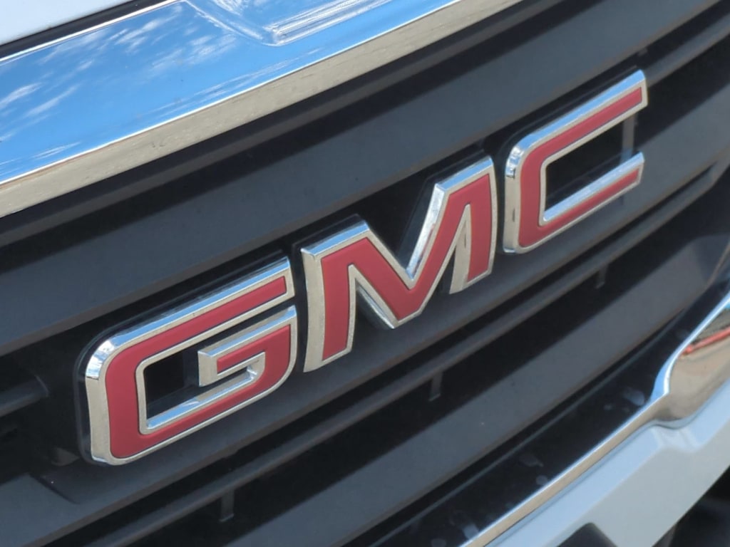 Thumbnail: 2024 GMC Terrain - 32