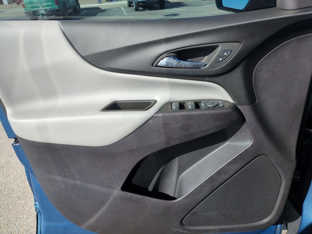 Thumbnail: 2024 Chevrolet Equinox - 28