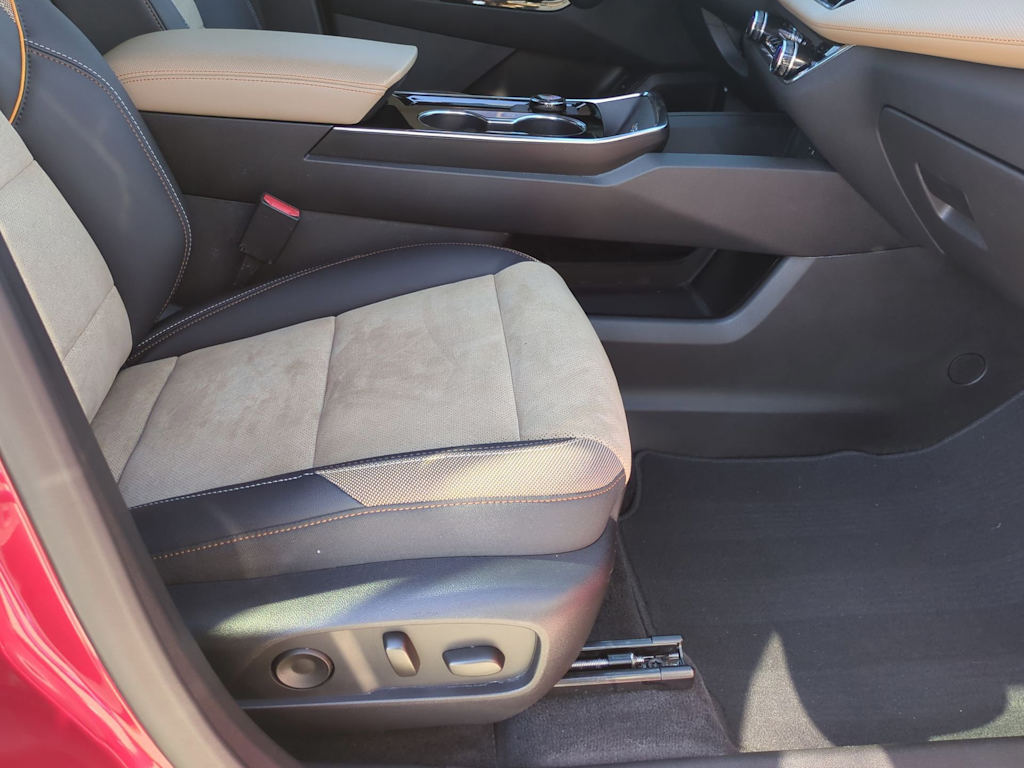 Thumbnail: 2025 Chevrolet Equinox - 11