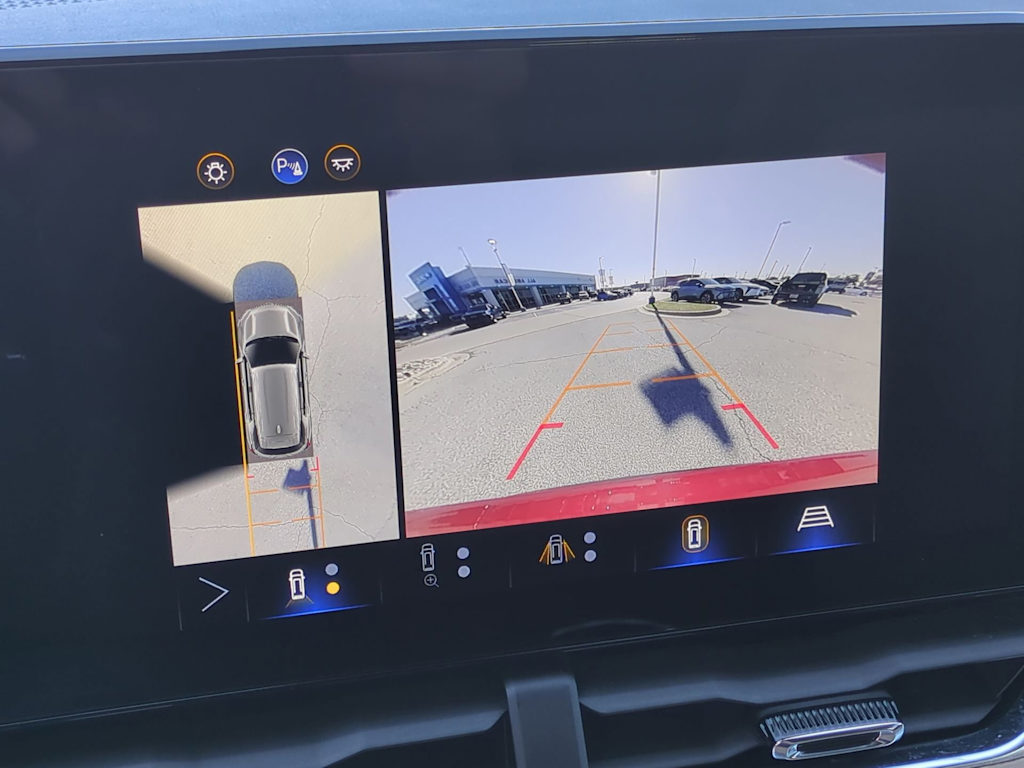 Thumbnail: 2025 Chevrolet Equinox - 24