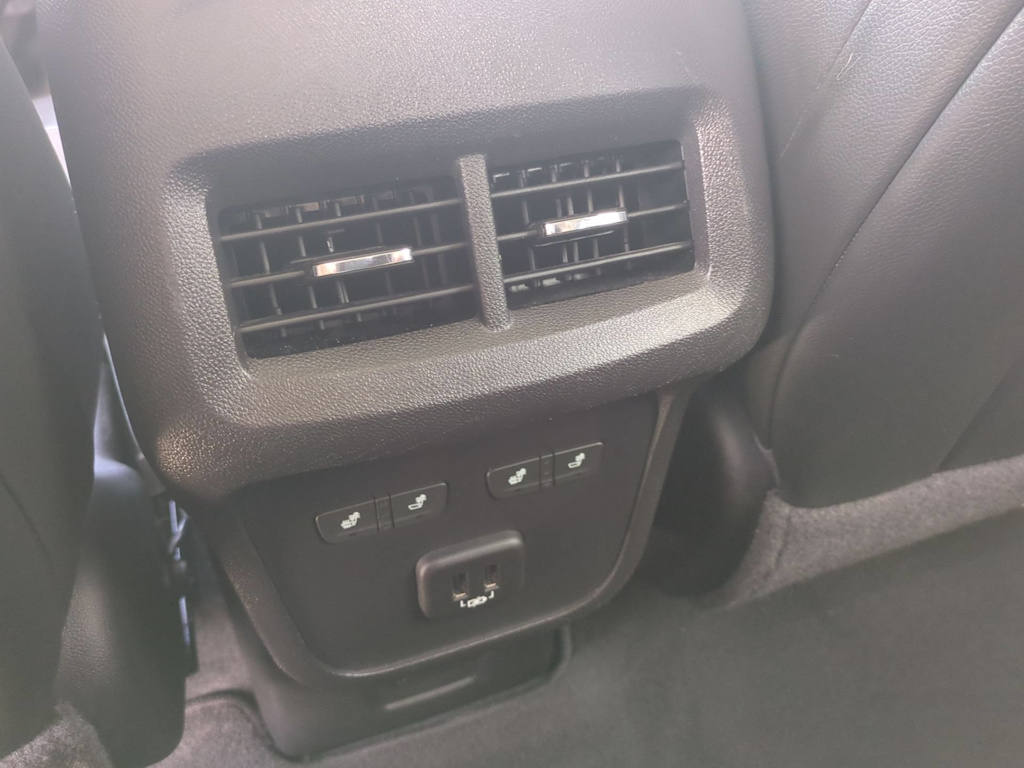 Thumbnail: 2019 Chevrolet Equinox - 28