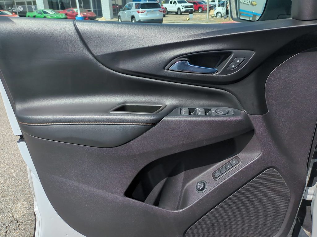 Thumbnail: 2019 Chevrolet Equinox - 29