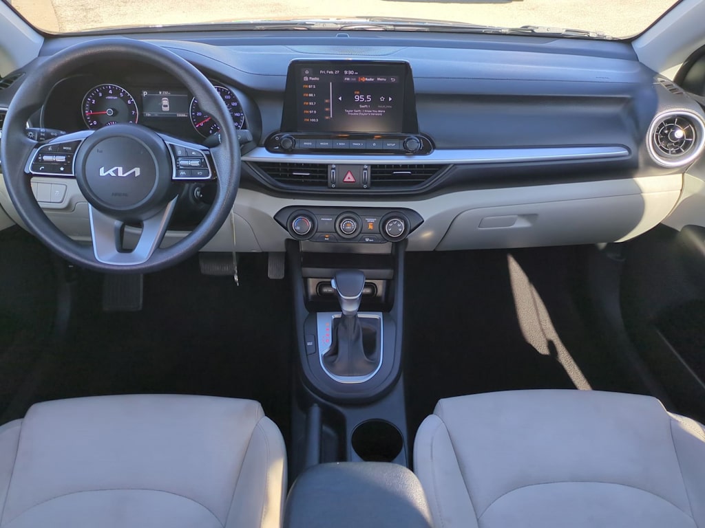 Thumbnail: 2023 Kia Forte - 10