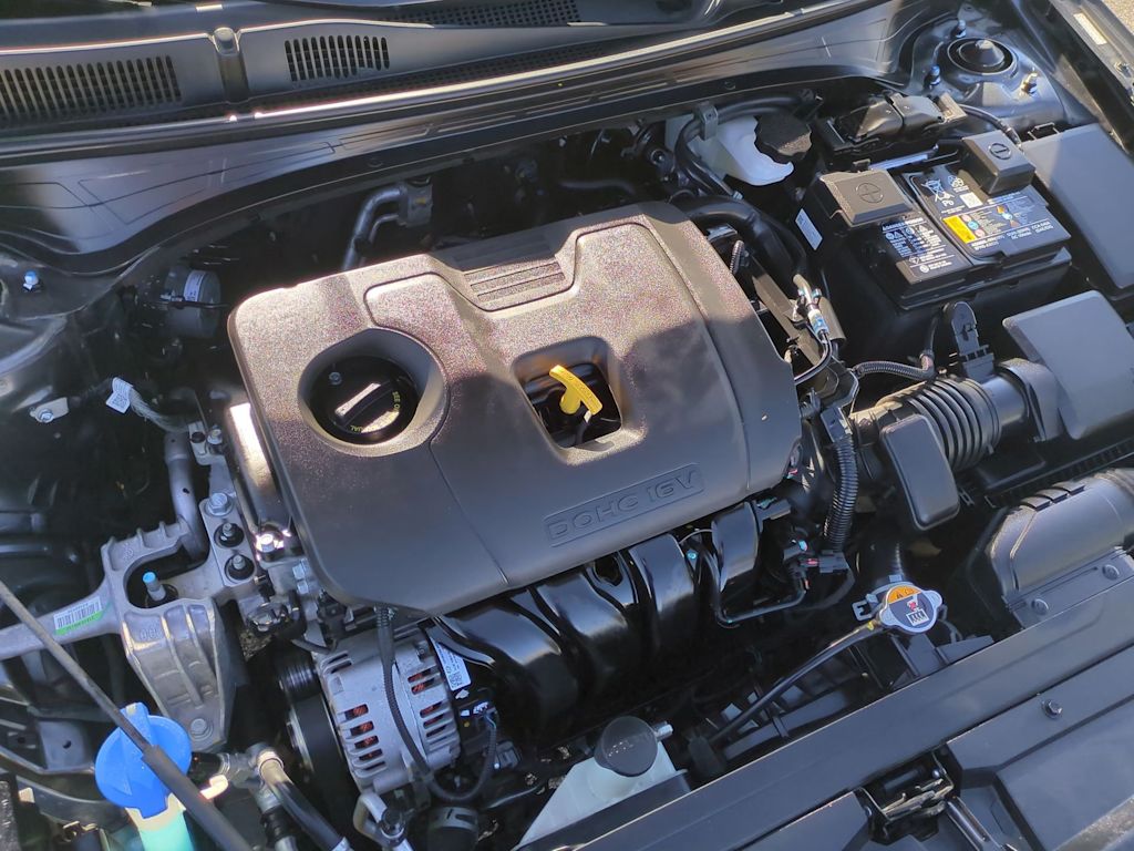 Thumbnail: 2023 Kia Forte - 9