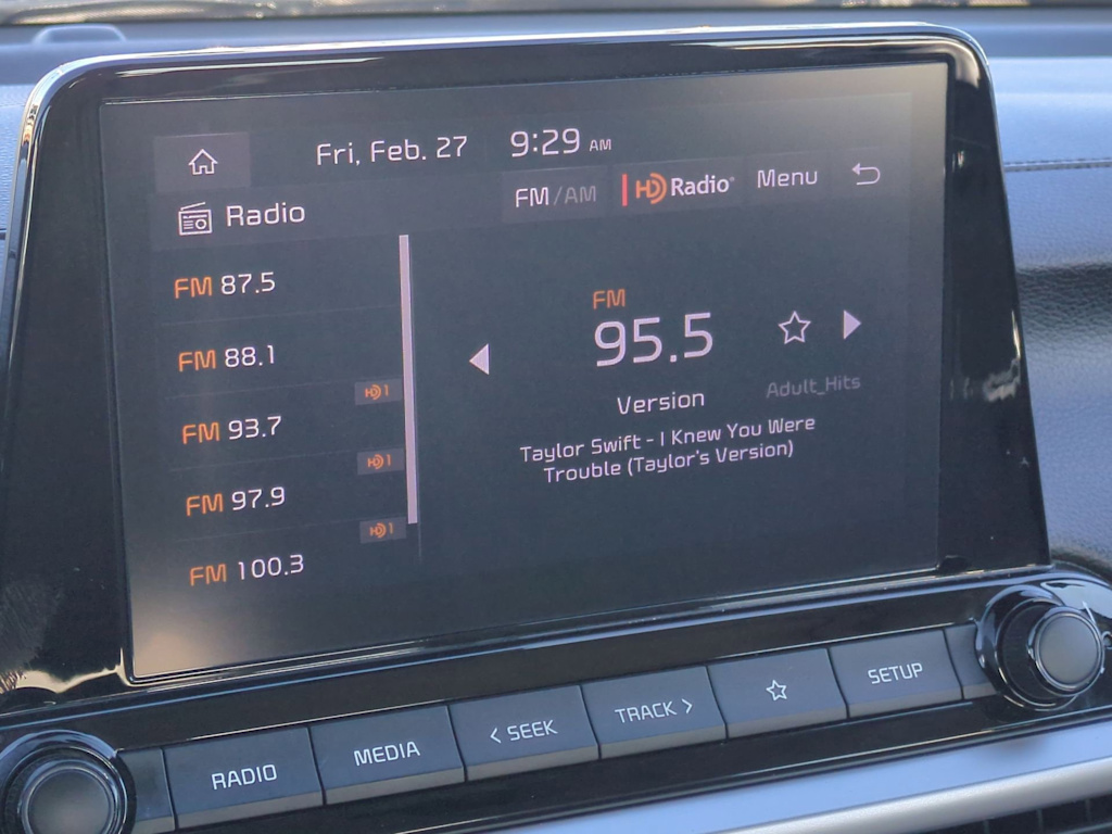 Thumbnail: 2023 Kia Forte - 15