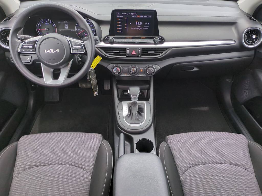 Thumbnail: 2023 Kia Forte - 10
