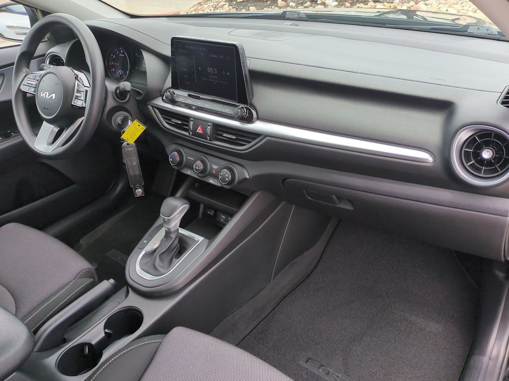 Thumbnail: 2023 Kia Forte - 14
