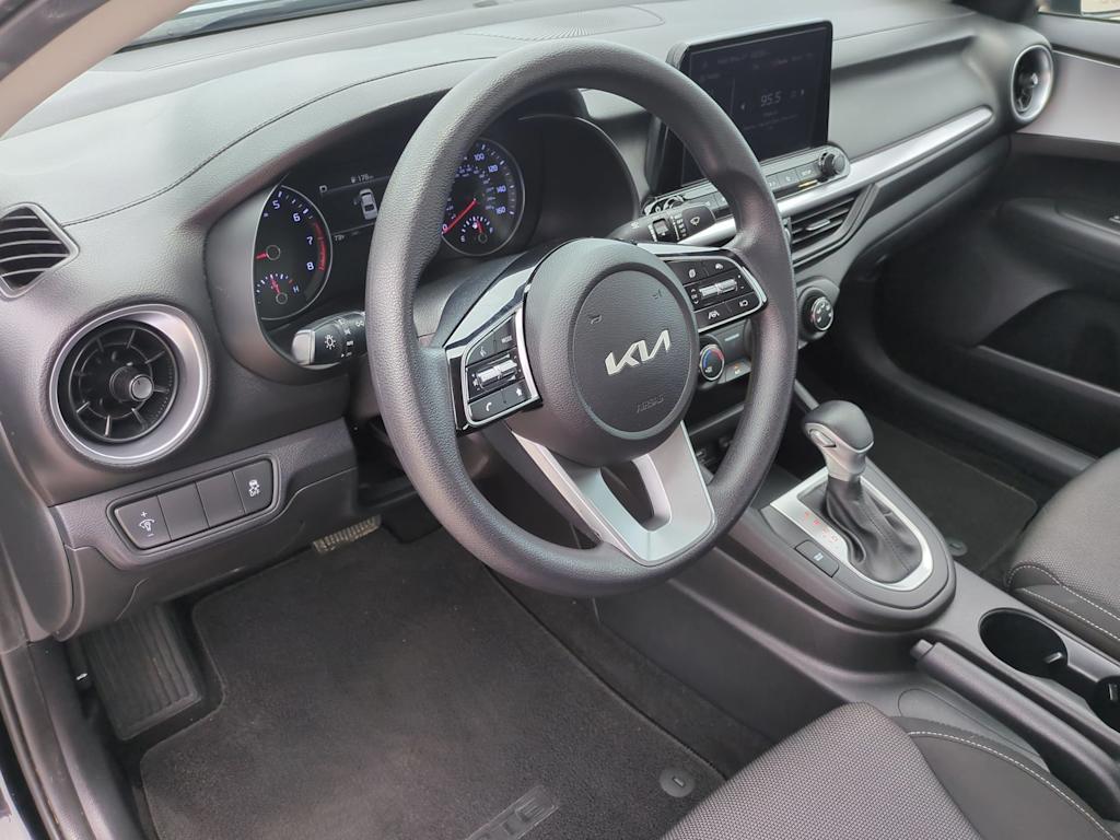 Thumbnail: 2023 Kia Forte - 2