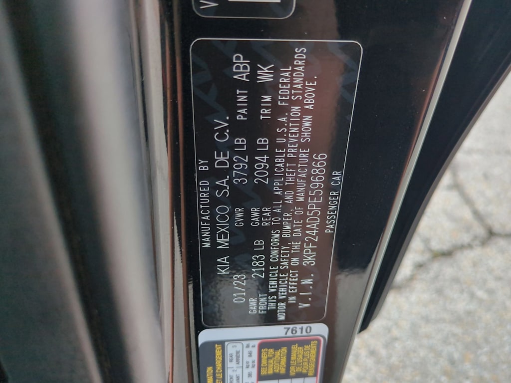 Thumbnail: 2023 Kia Forte - 18