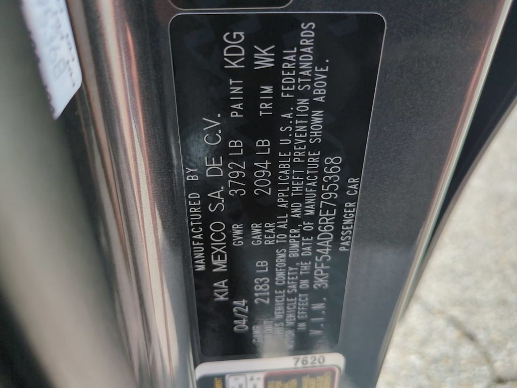 Thumbnail: 2024 Kia Forte - 18
