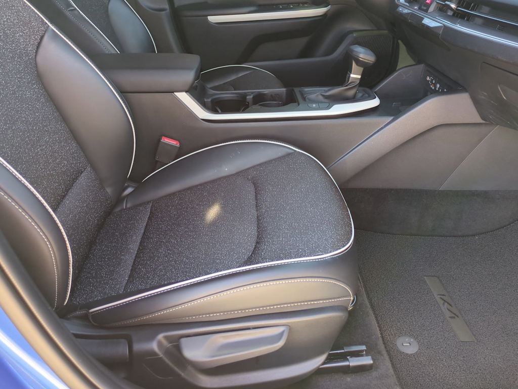 Thumbnail: 2025 Kia K4 - 12