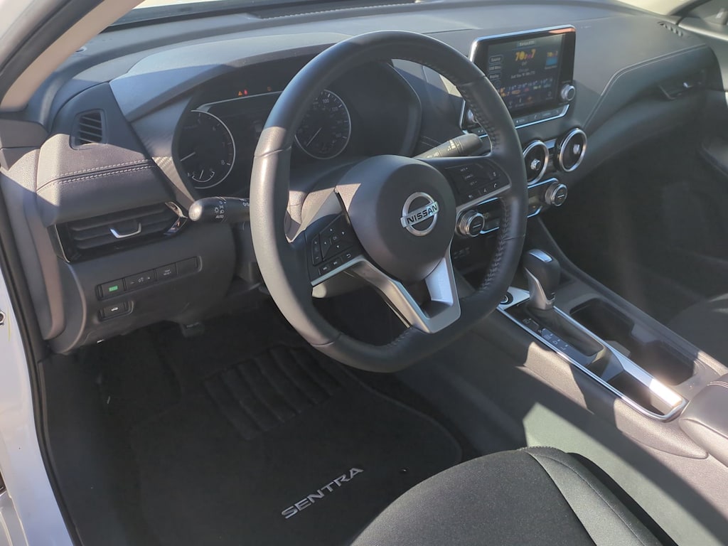 2023 Nissan Sentra SV 2