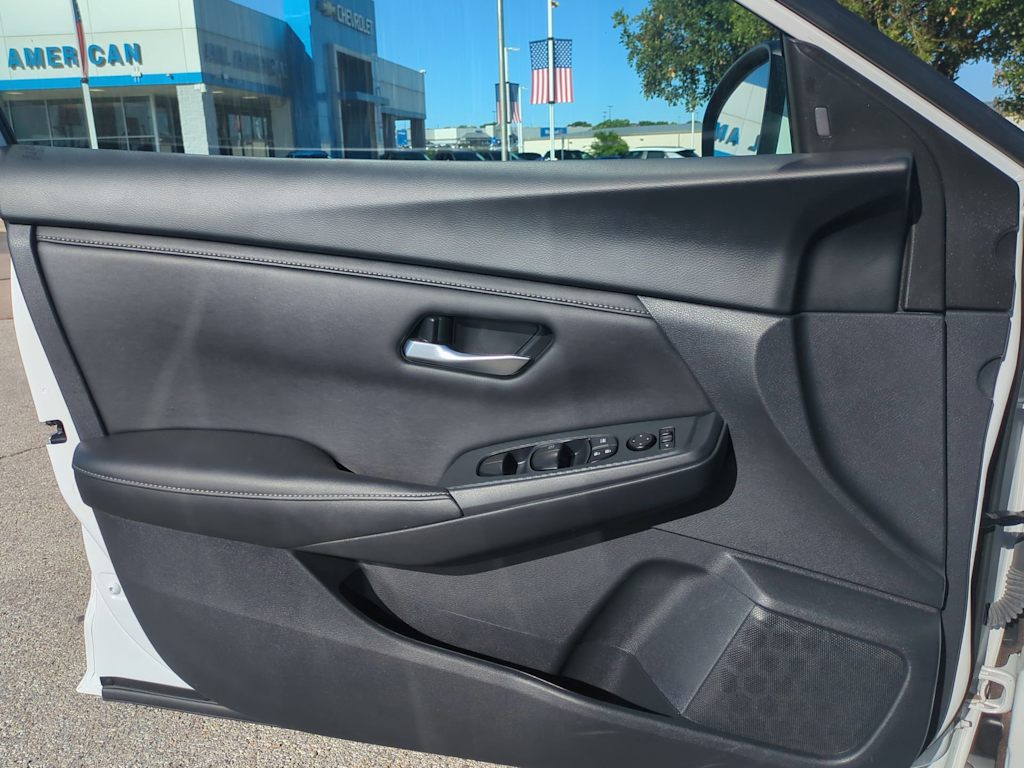 2023 Nissan Sentra SV 28