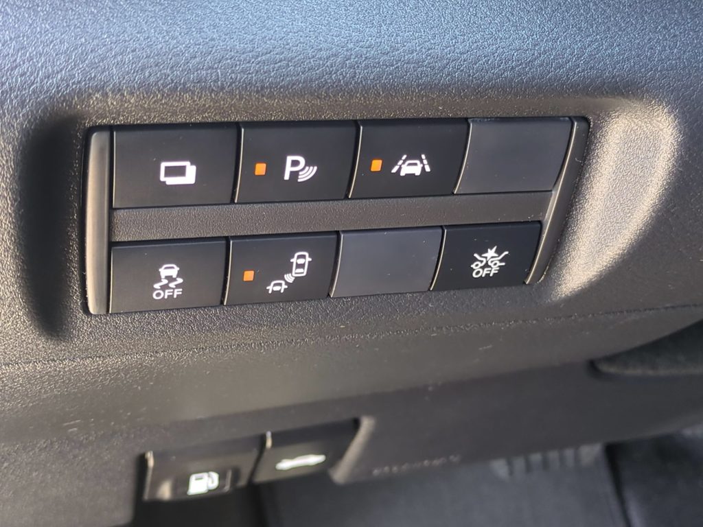 Thumbnail: 2024 Nissan Kicks - 33