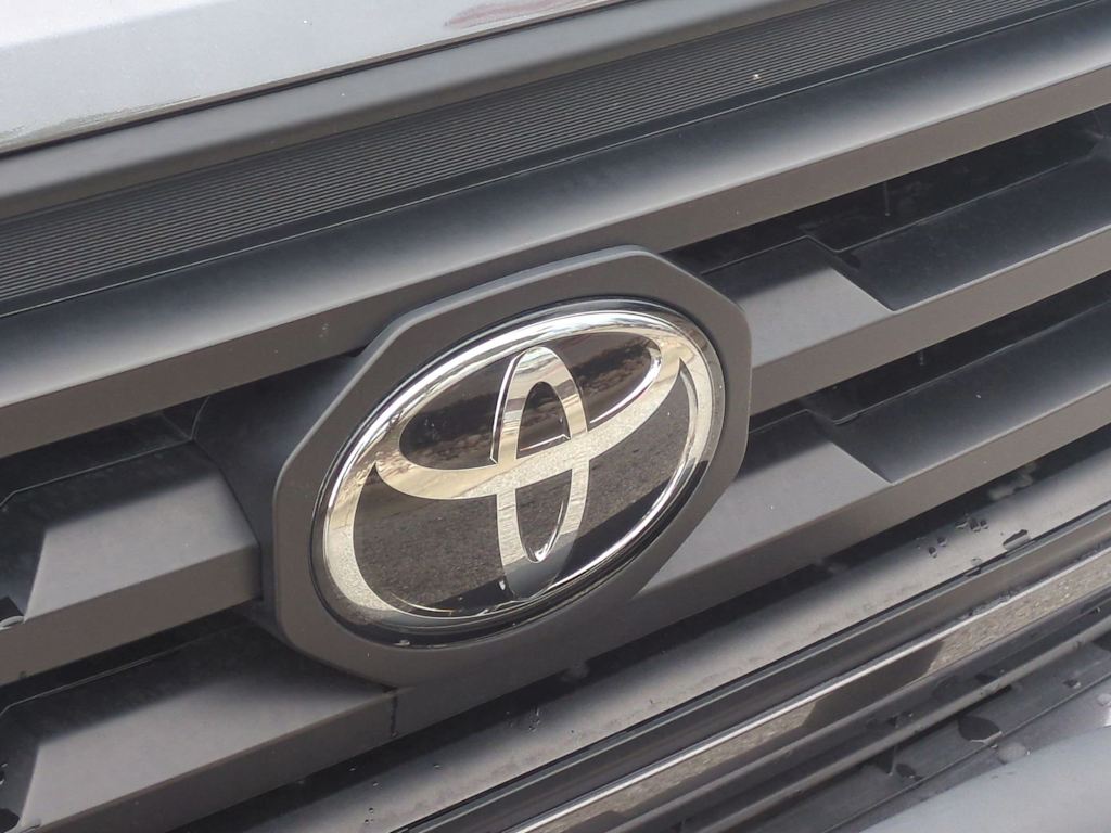 Thumbnail: 2022 Toyota Tacoma - 7