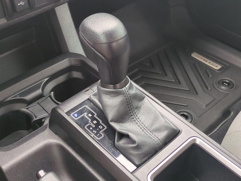 Thumbnail: 2022 Toyota Tacoma - 15