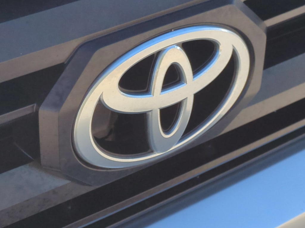 Thumbnail: 2024 Toyota Tacoma - 31