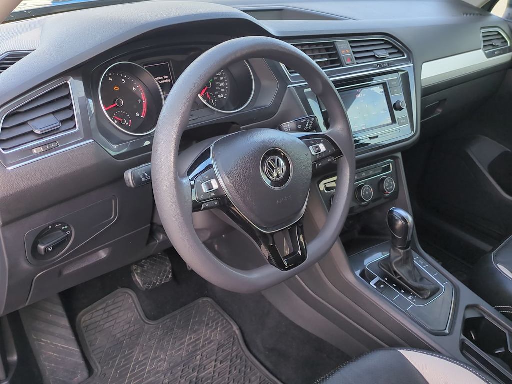 Thumbnail: 2018 Volkswagen Tiguan - 2