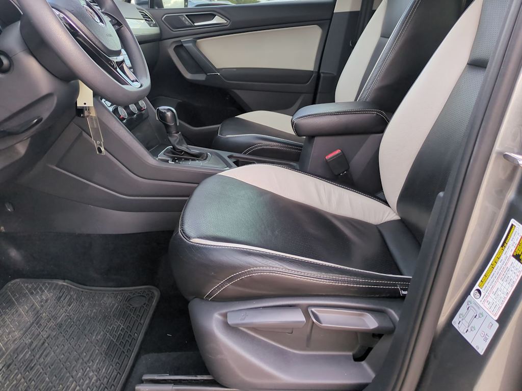 Thumbnail: 2018 Volkswagen Tiguan - 11