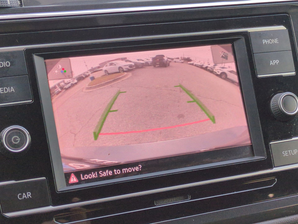 Thumbnail: 2018 Volkswagen Tiguan - 25